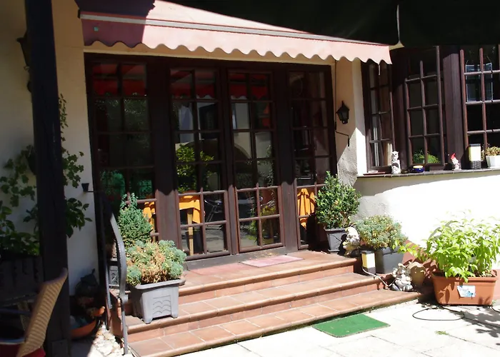 Gaestehaus Strieth 3* Oestrich-Winkel