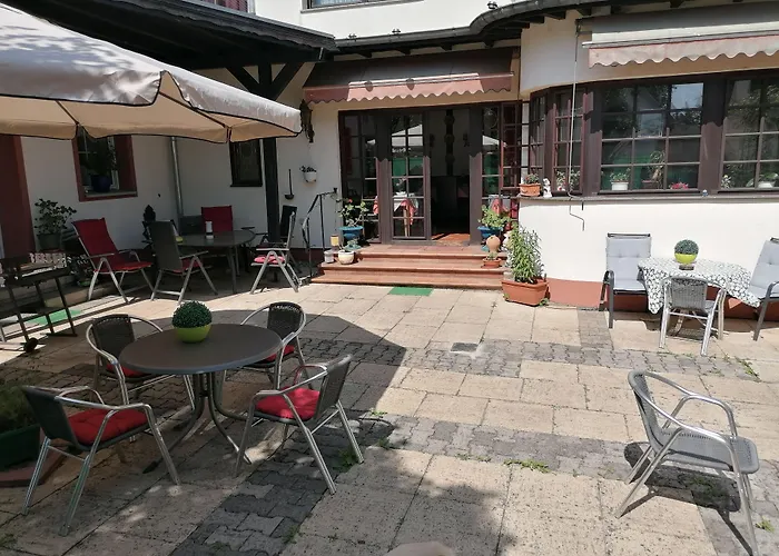 Hotel Gaestehaus Strieth 3*